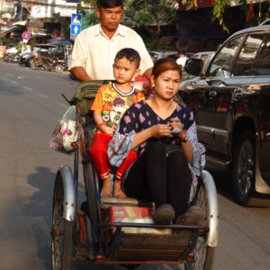 La circulation dans les rues de Phnom Penh